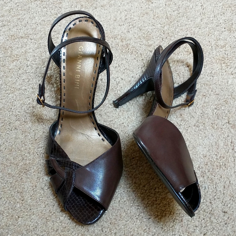 Gianni Bini Brown Peep Toe Heeled Sandals